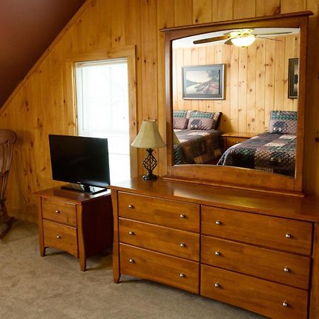 Shore Meadows Lodge Llc Λίμνη George Δωμάτιο φωτογραφία